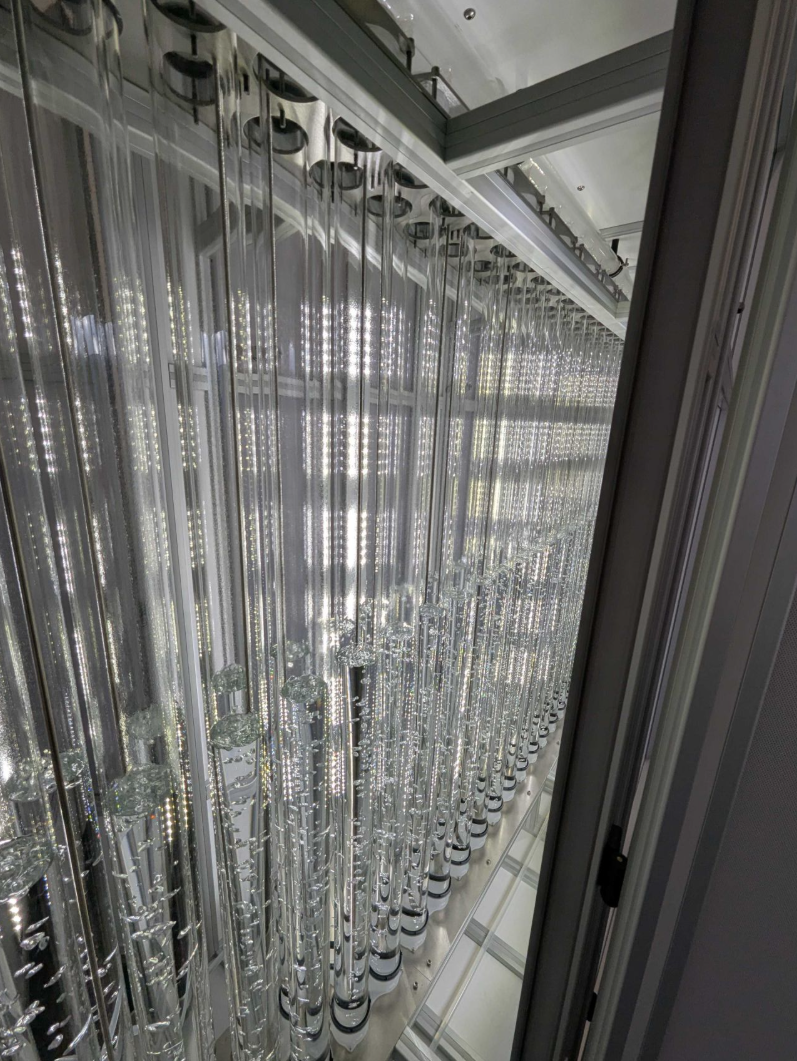 Vous trouvez que nettoyer un photobioréacteur est pénible ?